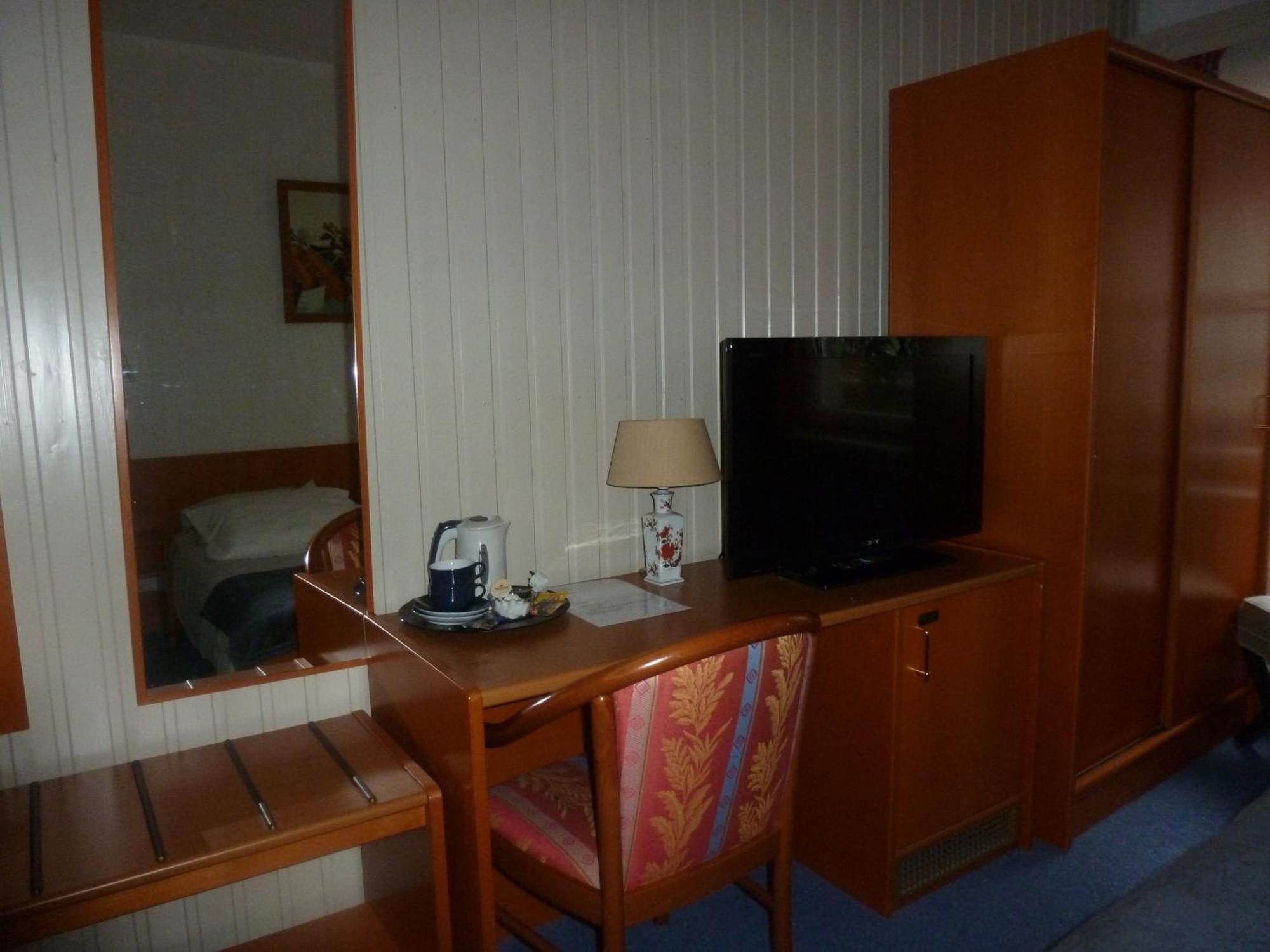 Hotel 'T Hert Genk Kültér fotó