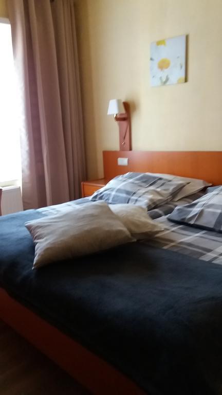 Hotel 'T Hert Genk Kültér fotó