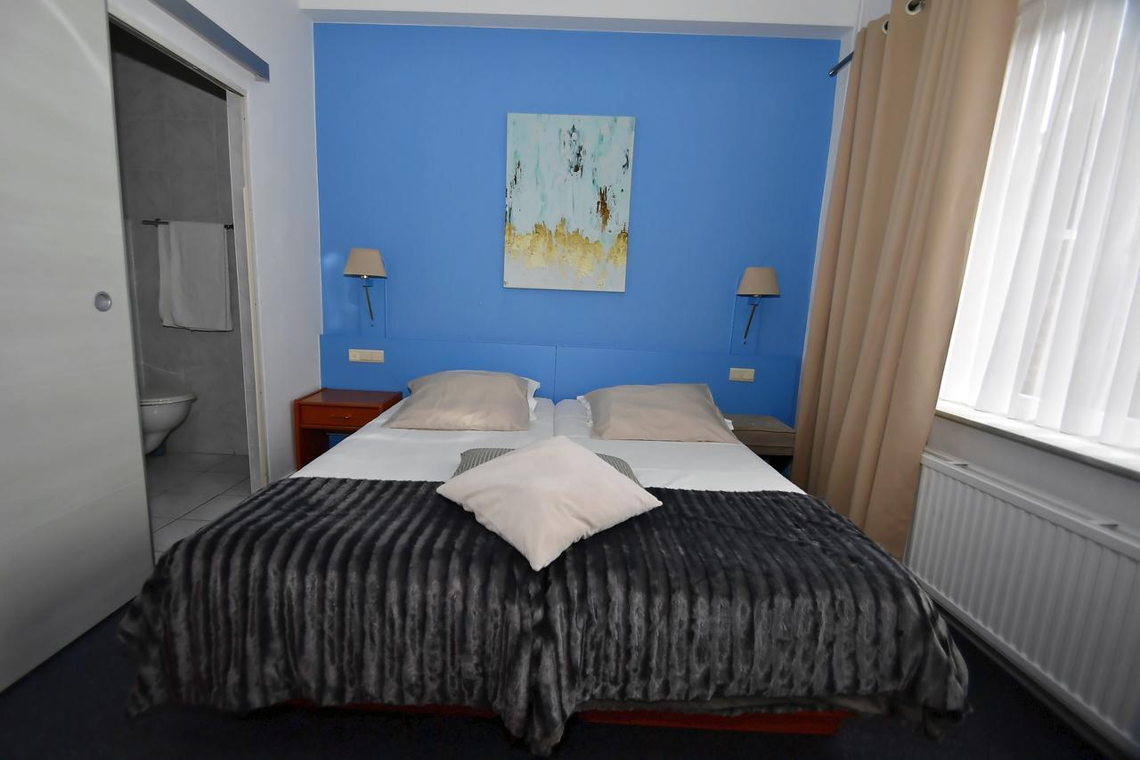 Hotel 'T Hert Genk Kültér fotó